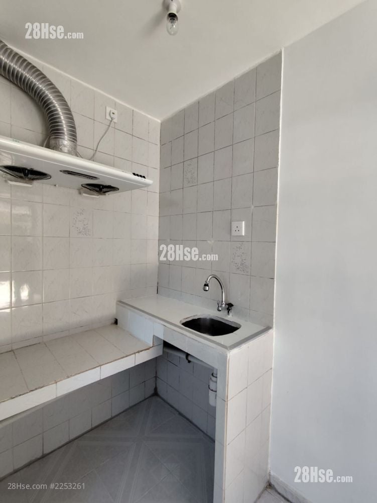 村屋 租盘 1 浴室 200 平方尺