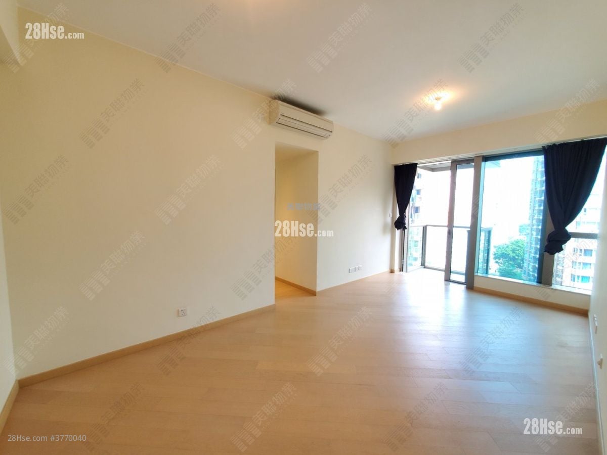 Grand Central Sell 3 Bedrooms 765 ft²