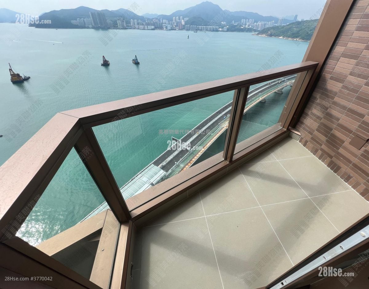 LP10 售盘 4 房 , 3 浴室 1,204 平方尺