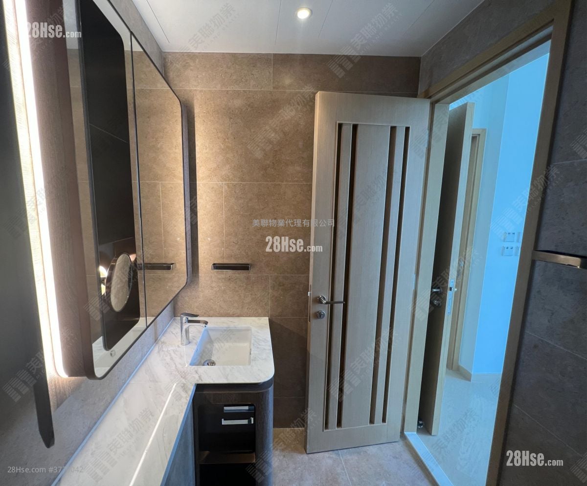 LP10 售盘 4 房 , 3 浴室 1,204 平方尺