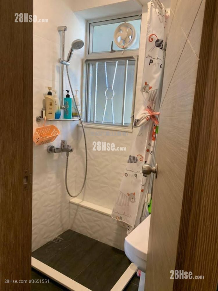 采頤花園 售盤 3 房 , 2 浴室 584 平方呎