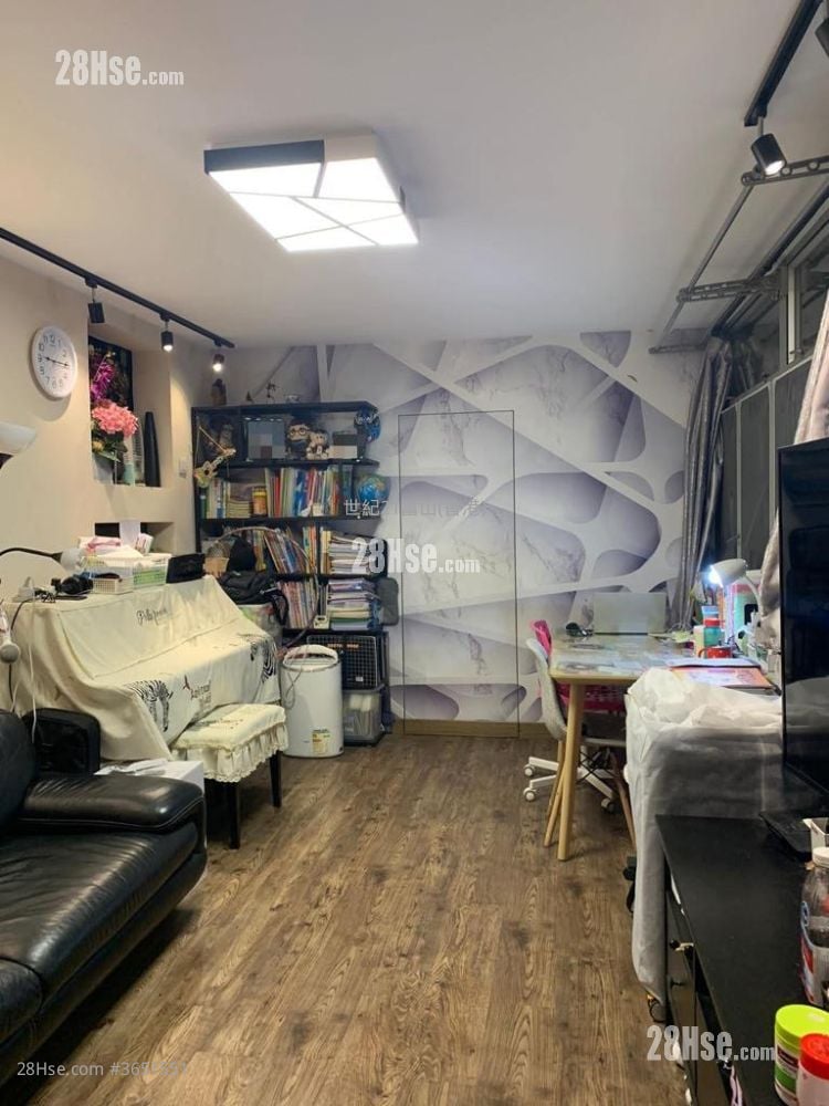 采頤花園 售盤 3 房 , 2 浴室 584 平方呎