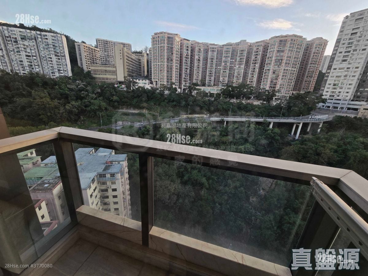 Fleur Pavilia Sell 3 Bedrooms 1,066 ft²