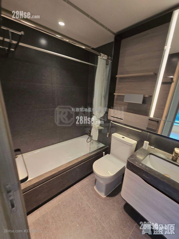 Fleur Pavilia Sell 3 Bedrooms 1,066 ft²