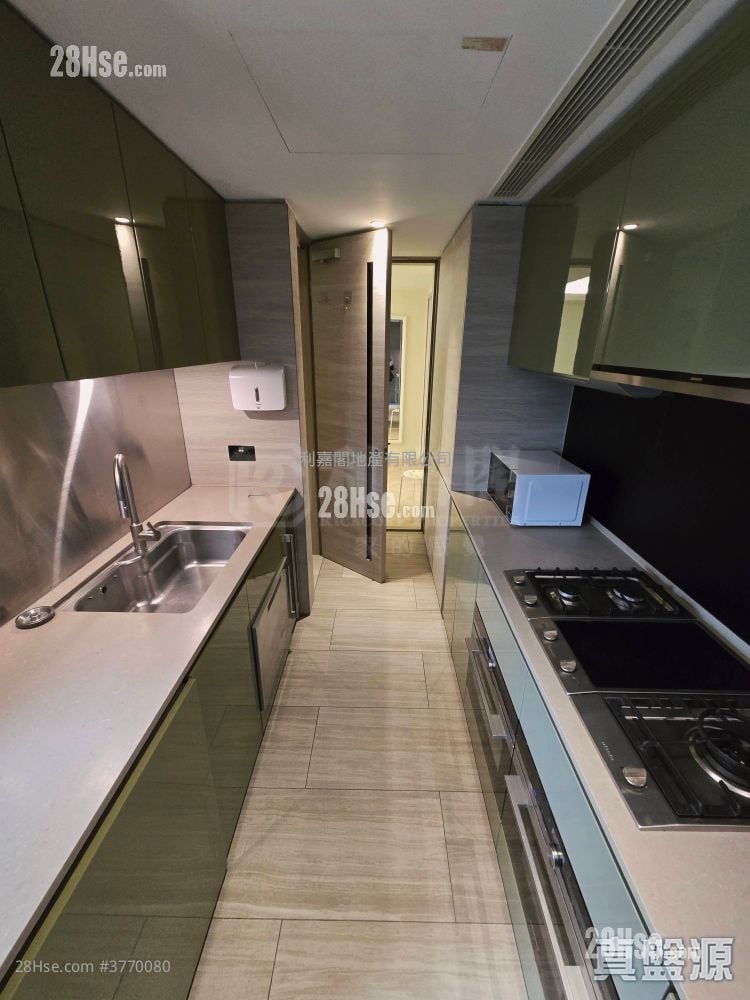 Fleur Pavilia Sell 3 Bedrooms 1,066 ft²