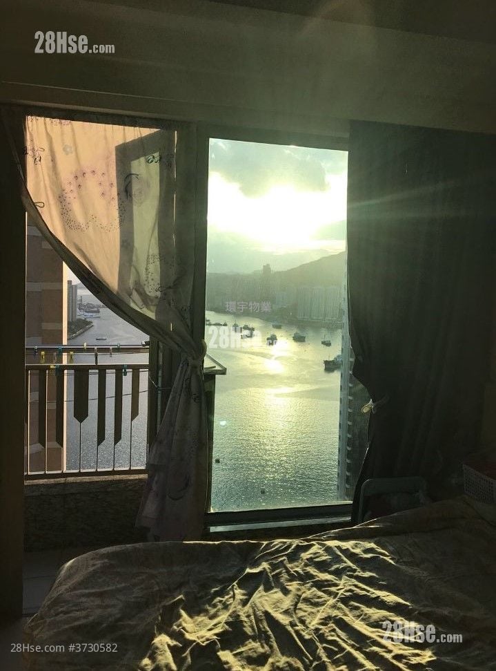 环宇海湾 售盘 4 房 , 2 浴室 758 平方尺