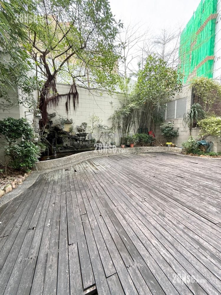 尚御 售盘 4 房 , 3 浴室 1,593 平方尺