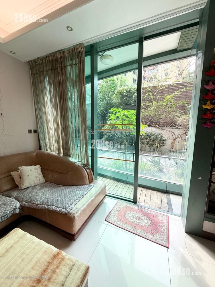 尚御 售盘 4 房 , 3 浴室 1,593 平方尺