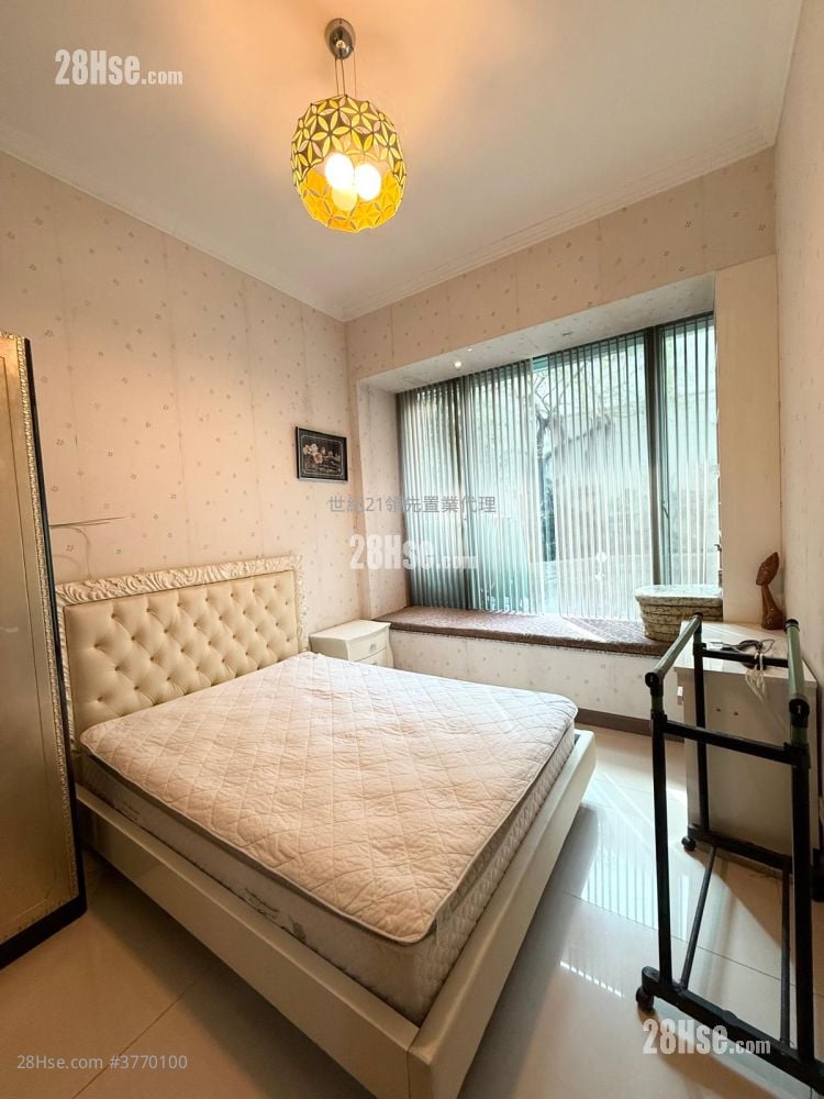 尚御 售盘 4 房 , 3 浴室 1,593 平方尺