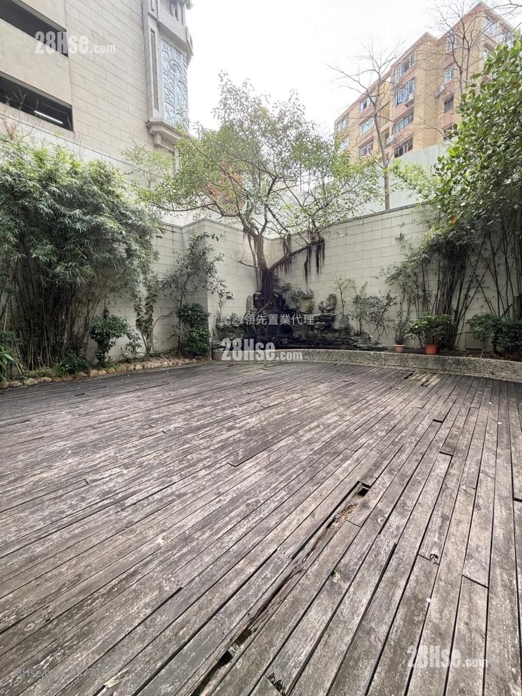 尚御 售盘 4 房 , 3 浴室 1,593 平方尺