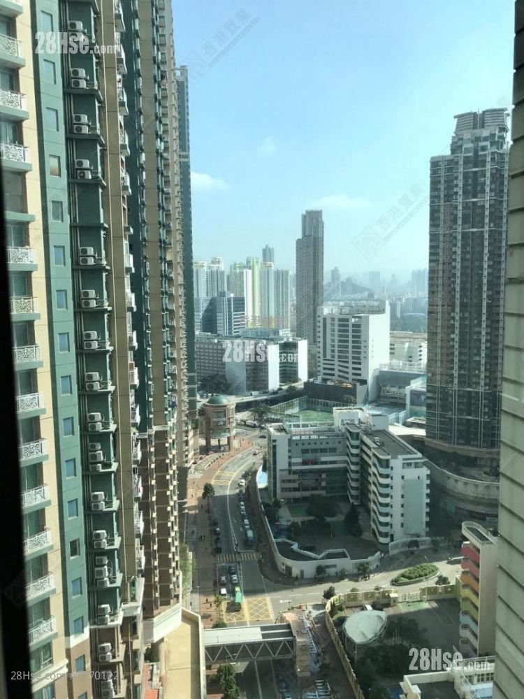 One West Kowloon Sell 4 Bedrooms 970 ft²