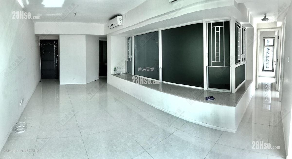 One West Kowloon Sell 4 Bedrooms 970 ft²