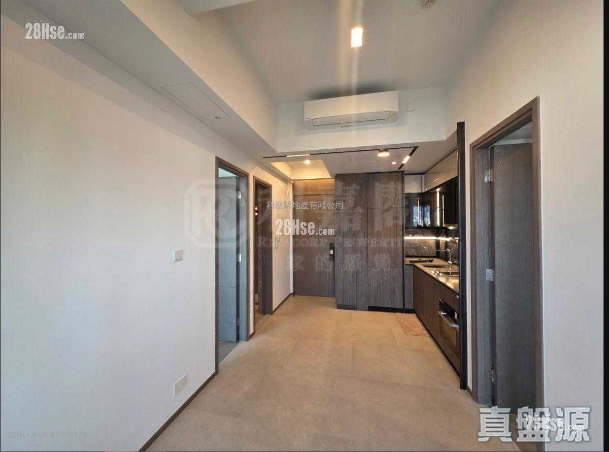 Cullinan Sky Sell 2 Bedrooms , 1 Bathroom 458 ft²