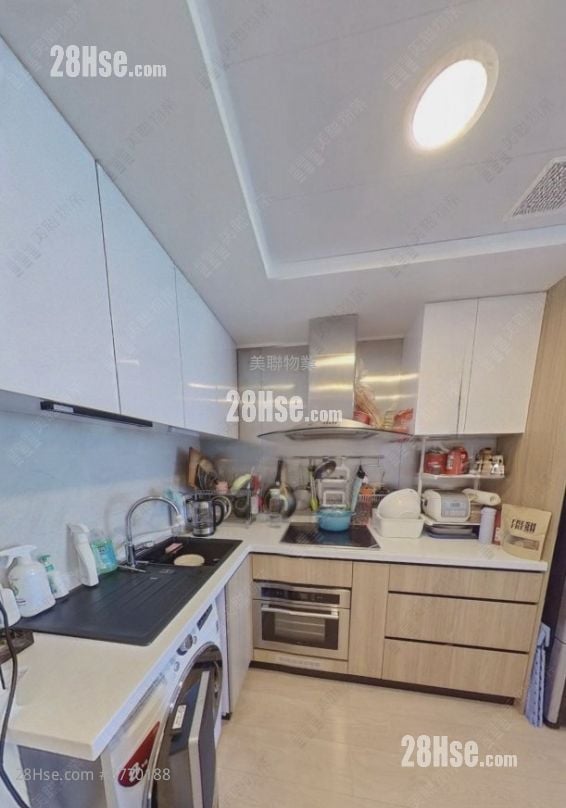 Chelsea Court Sell 3 Bedrooms , 1 Bathroom 521 ft²