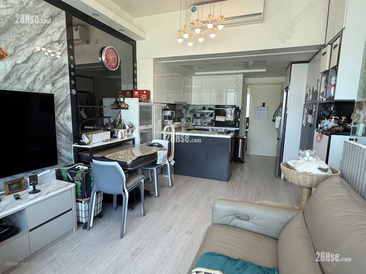 Chelsea Court Sell 2 Bedrooms , 1 Bathroom 452 ft²