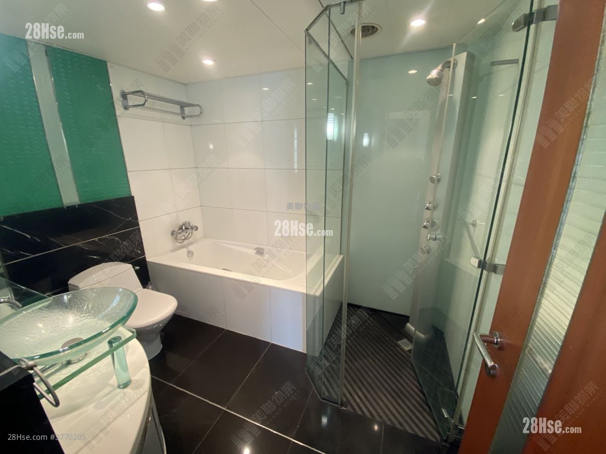 君臨天下 租盤 3 房 , 2 浴室 1,061 平方呎