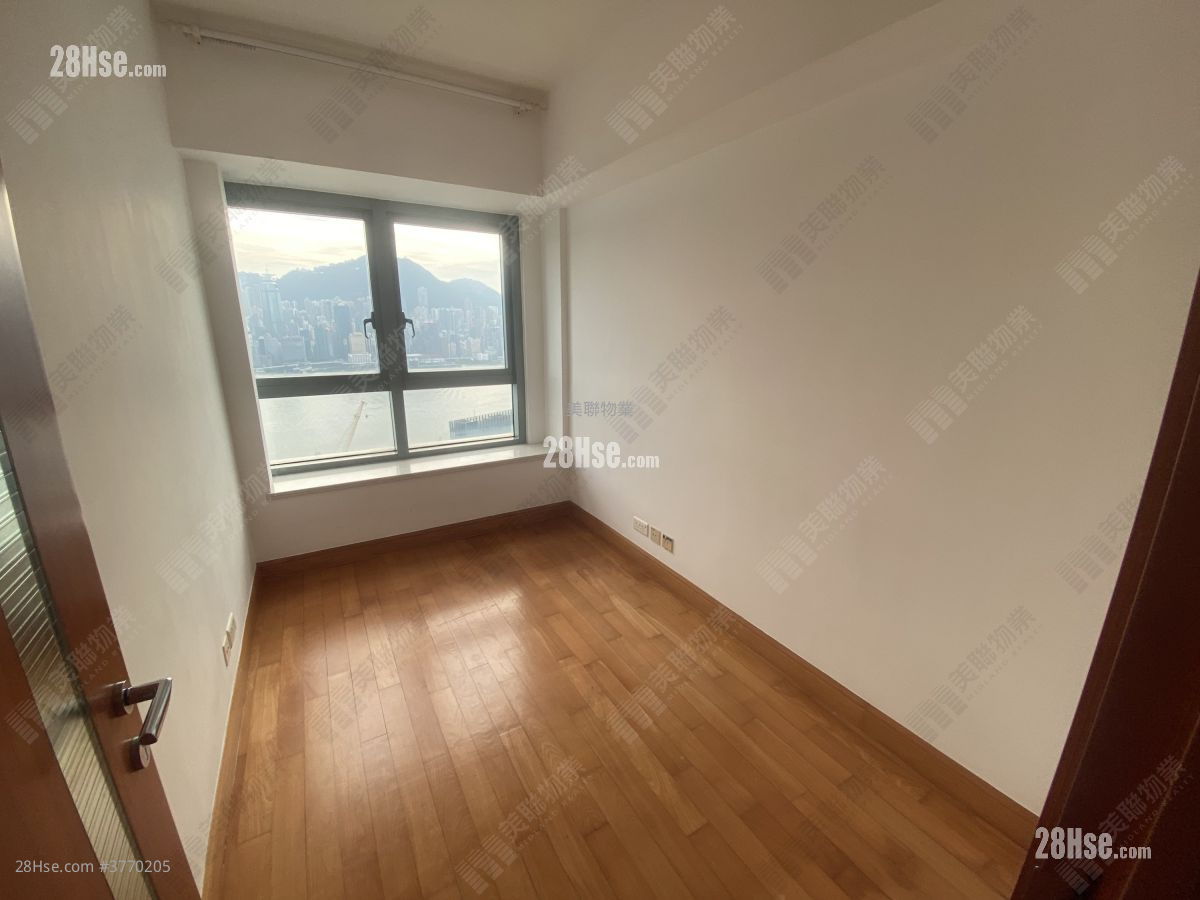 君臨天下 租盤 3 房 , 2 浴室 1,061 平方呎