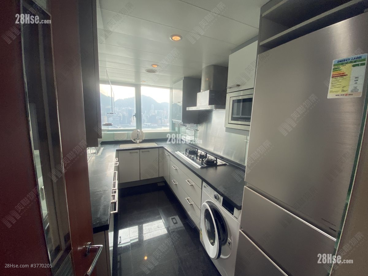 君臨天下 租盤 3 房 , 2 浴室 1,061 平方呎