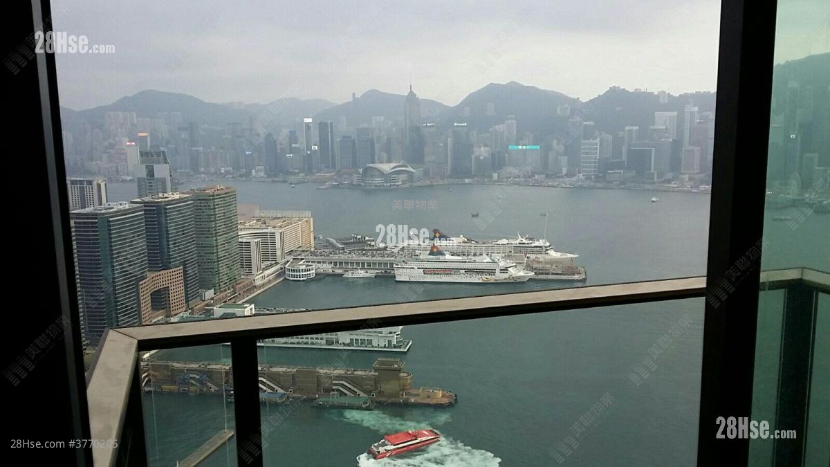 君臨天下 租盤 3 房 , 2 浴室 1,061 平方呎