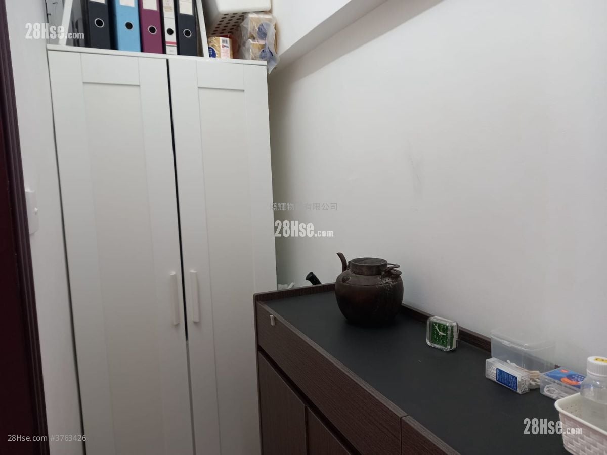 New Fortune House Sell 2 Bedrooms , 1 Bathroom 395 ft²