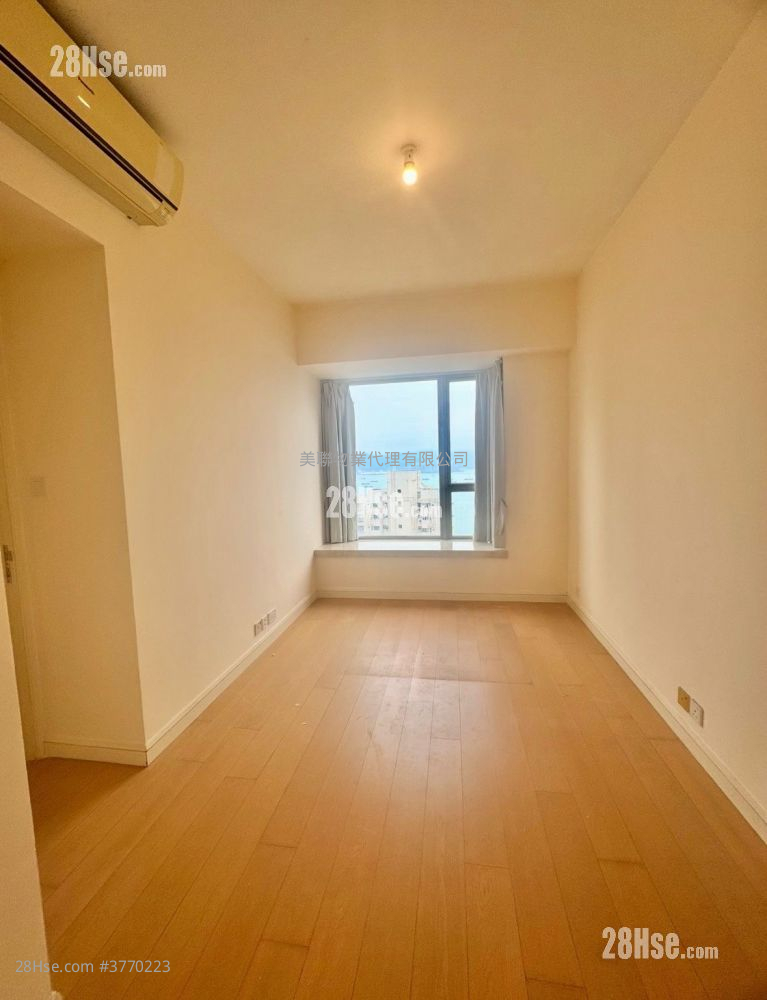 Lexington Hill Sell 3 Bedrooms , 1 Bathroom 739 ft²