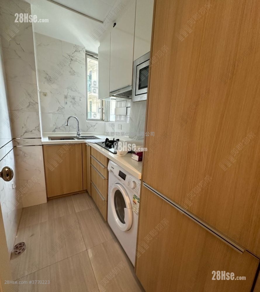 Lexington Hill Sell 3 Bedrooms , 1 Bathroom 739 ft²