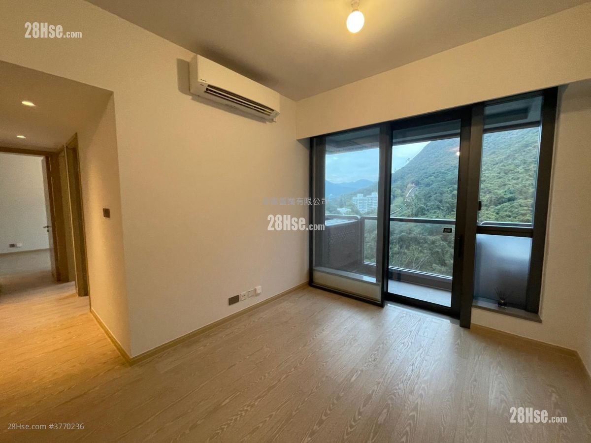 The Southside Rental 3 Bedrooms , 2 Bathrooms 914 ft²