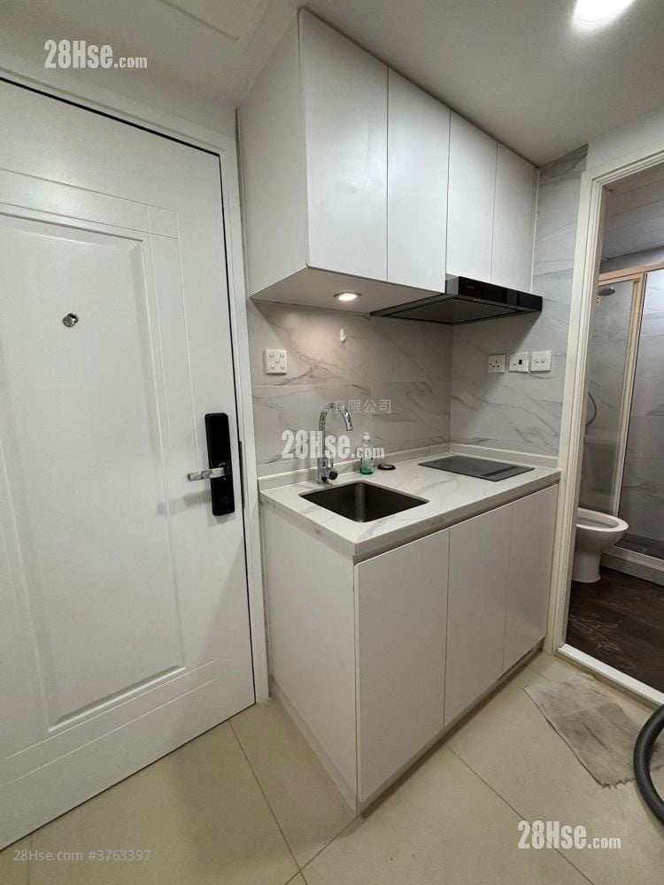 New Fortune House Sell Studio , 1 Bathroom 400 ft²