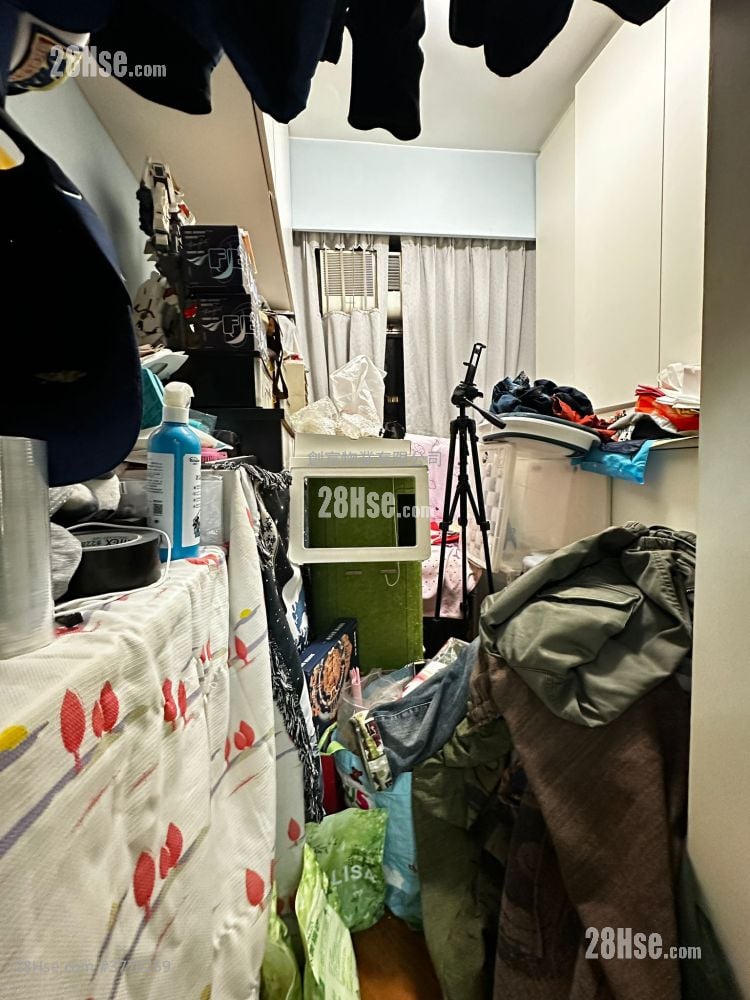 建利大厦 售盘 377 平方尺