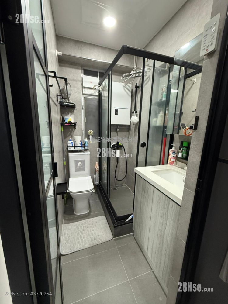 置荣阁 售盘 2 房 , 1 浴室 245 平方尺