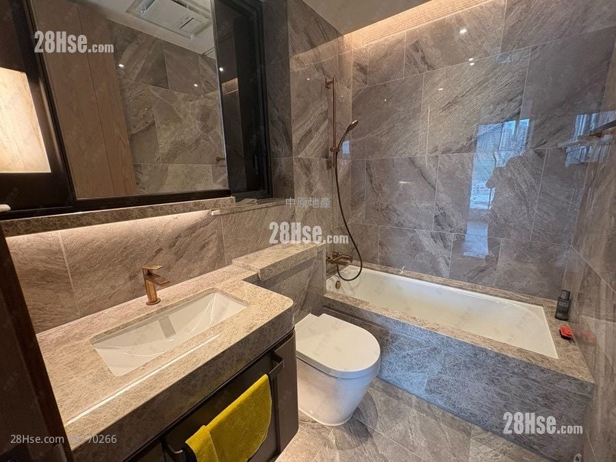 In One Sell 593 ft²