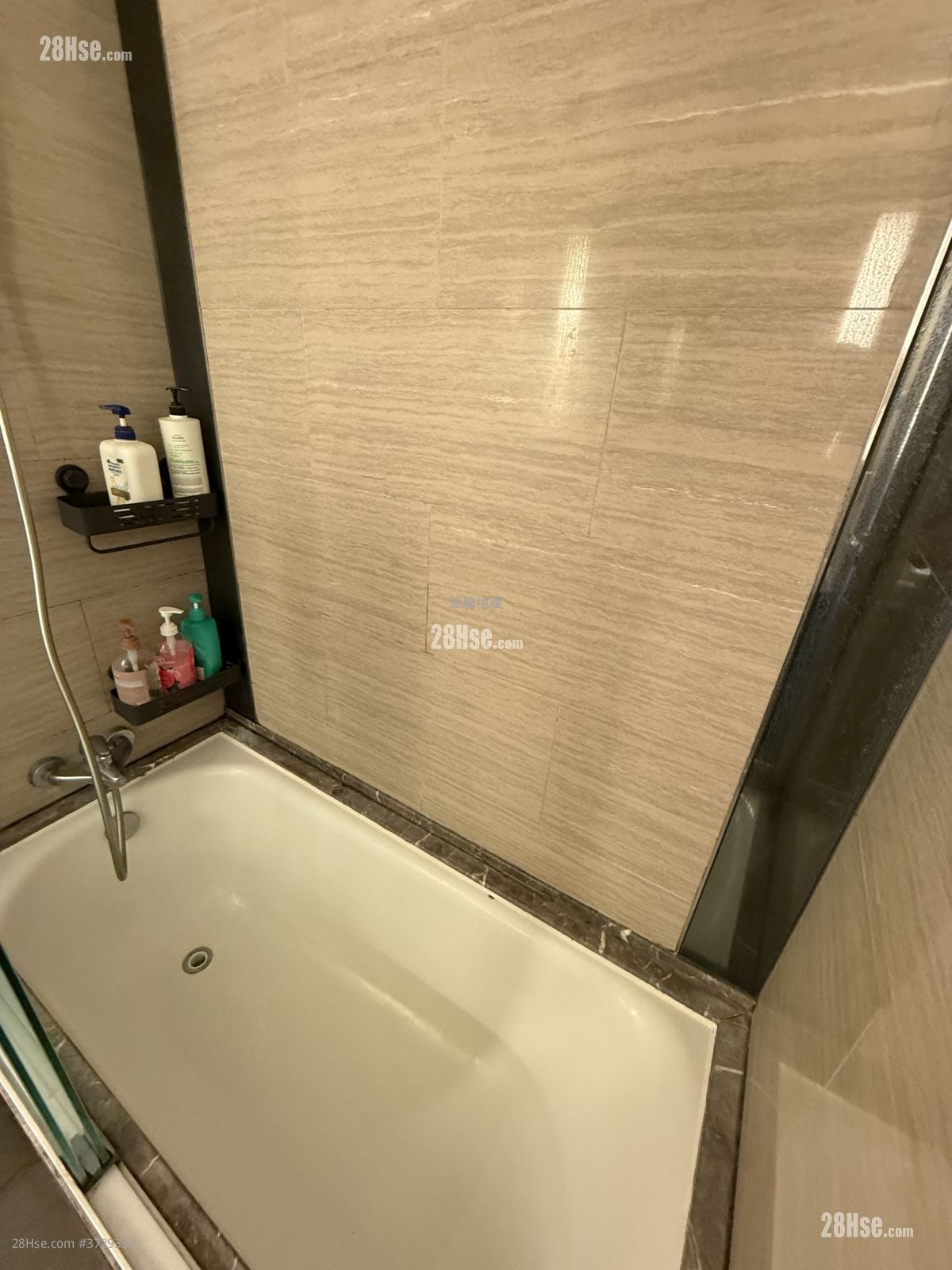 丰滙 租盤 4 房 , 2 浴室 708 平方呎