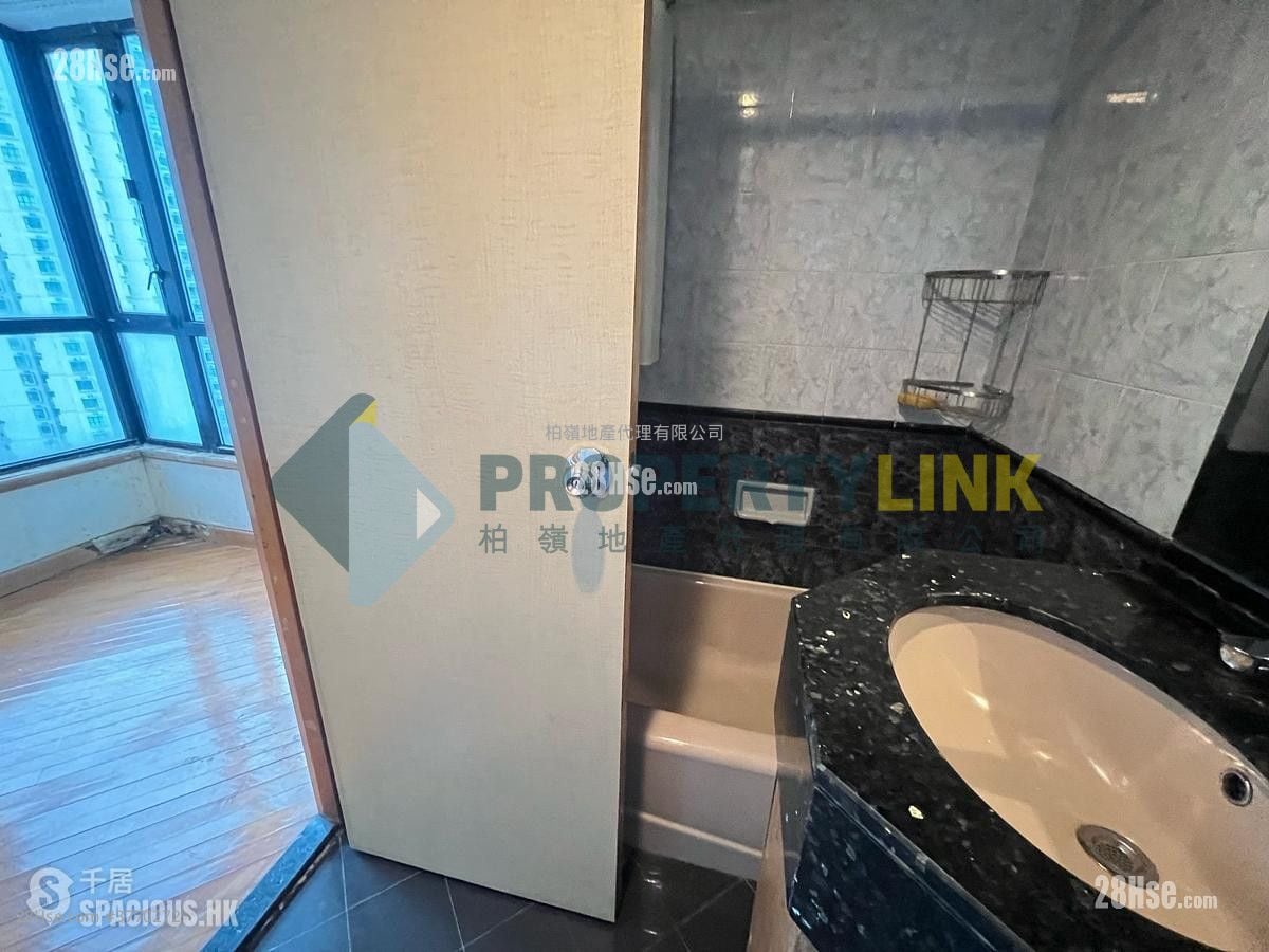 Wilton Place Sell 1 Bedroom , 1 Bathroom 479 ft²