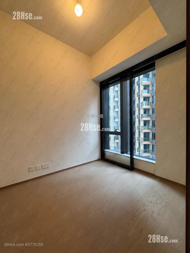 Onmantin Sell 388 ft²