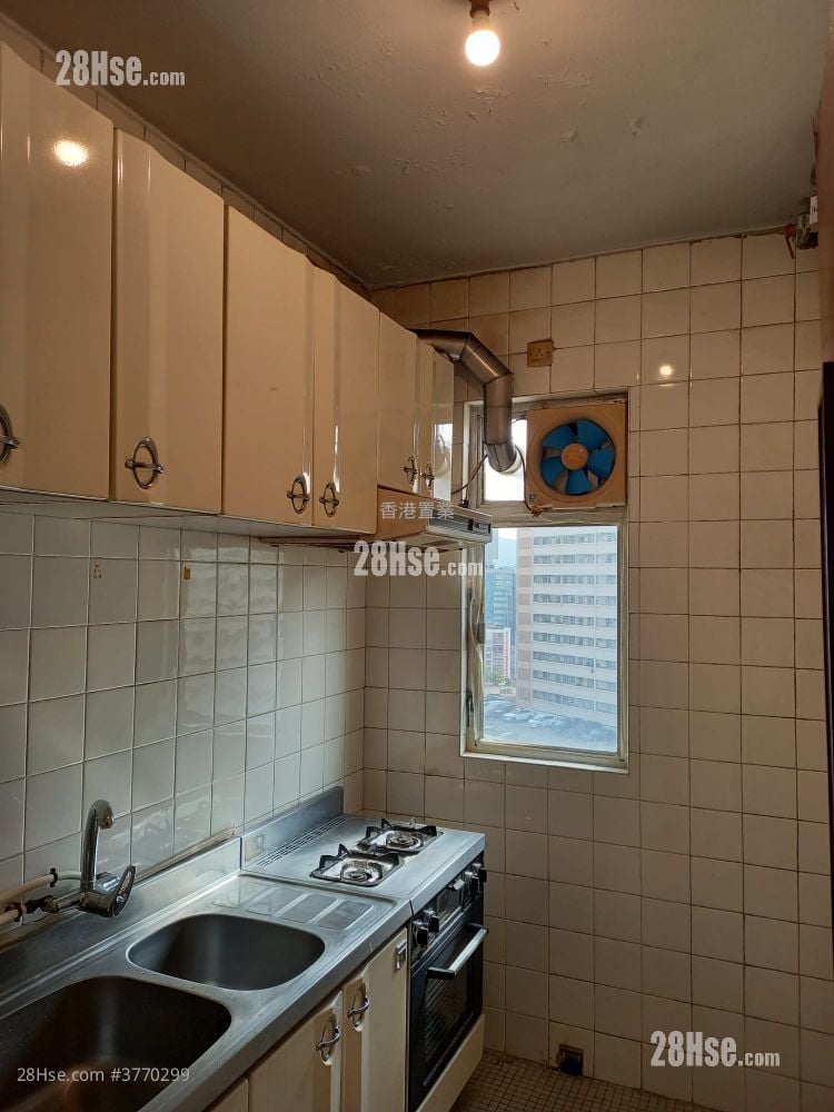 Louisa Tower Sell 2 Bedrooms , 1 Bathroom 690 ft²