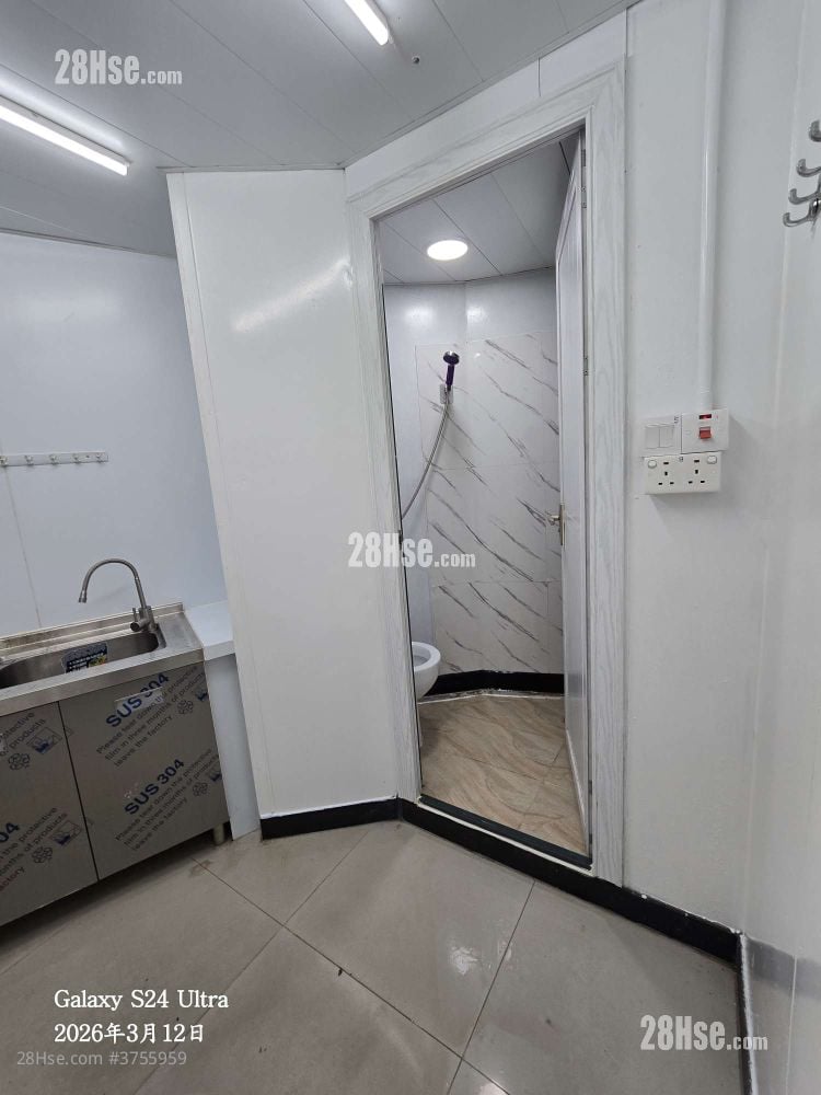 Village Rental Studio 100 ft²