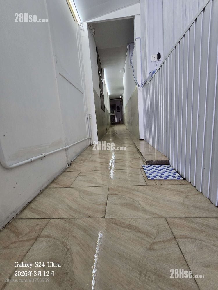 Village Rental Studio 100 ft²