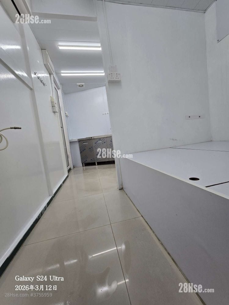 Village Rental Studio 100 ft²