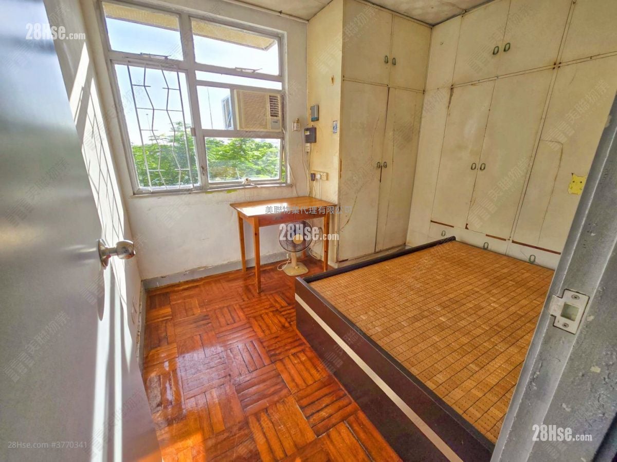 美孚新邨 售盘 3 房 992 平方尺