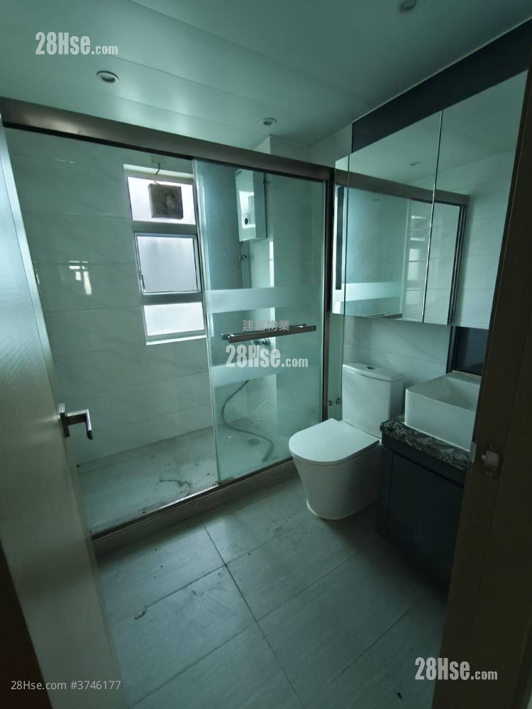 村屋 租盤 2 房 , 1 浴室