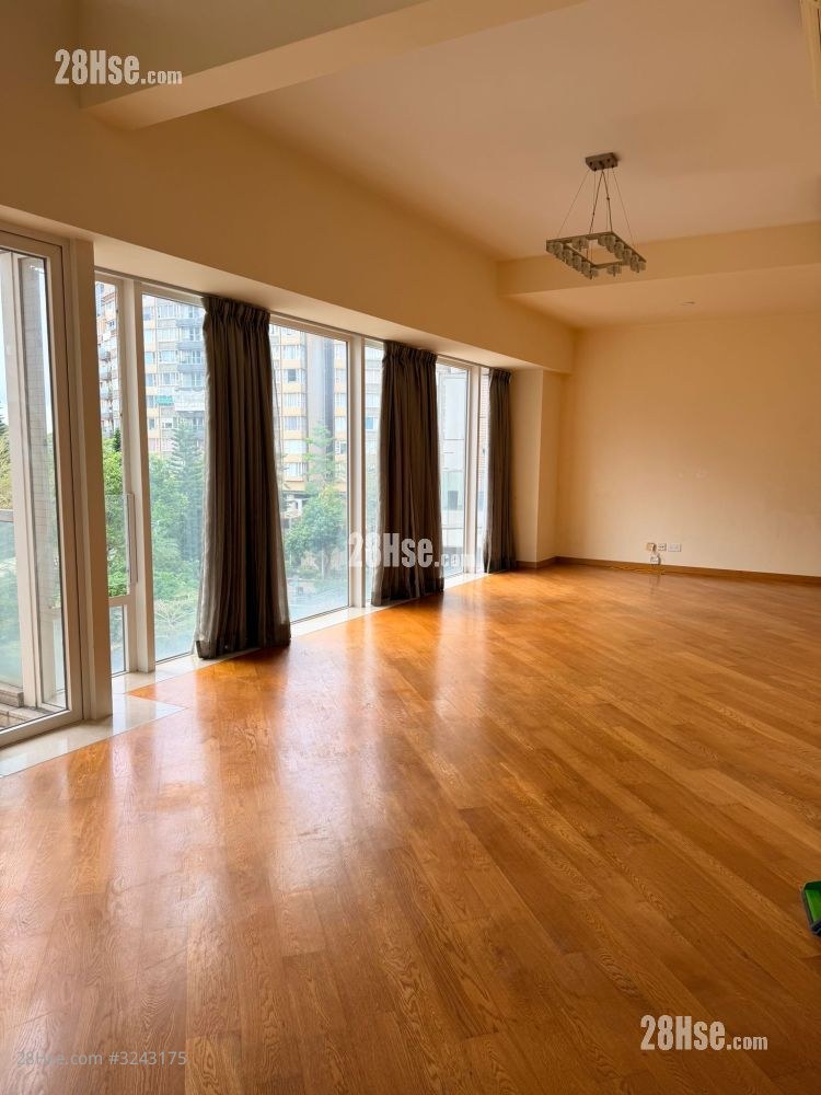 Avignon Sell 4 Bedrooms , 3 Bathrooms 1,874 ft²