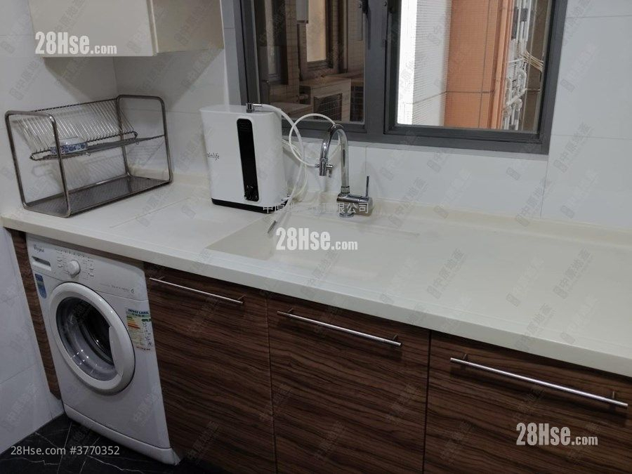 翘翠峰 售盘 4 房 , 4 浴室 1,102 平方尺