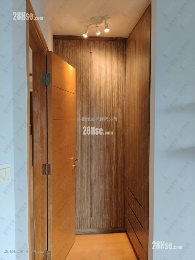 翘翠峰 售盘 4 房 , 4 浴室 1,102 平方尺