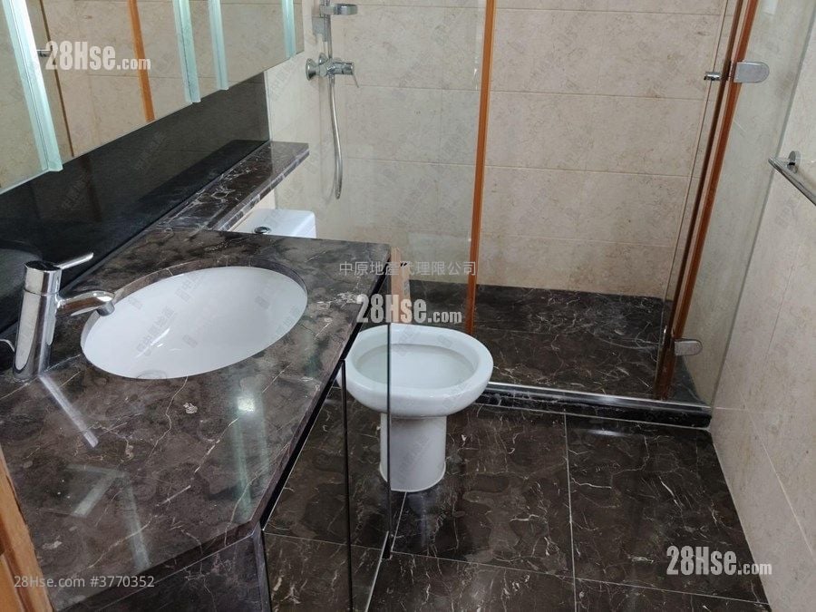 翘翠峰 售盘 4 房 , 4 浴室 1,102 平方尺