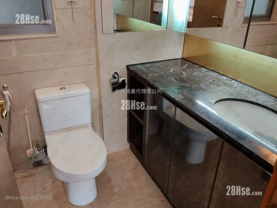 翘翠峰 售盘 4 房 , 4 浴室 1,102 平方尺