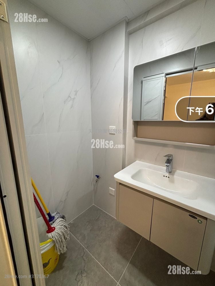 I-Feng Mansions Sell 3 Bedrooms , 1 Bathroom 502 ft²