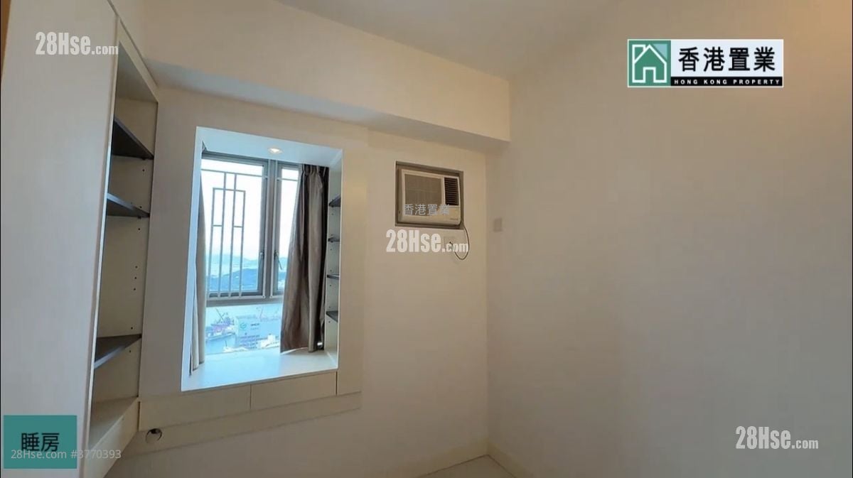 Harbour Green Sell 3 Bedrooms , 1 Bathroom 541 ft²