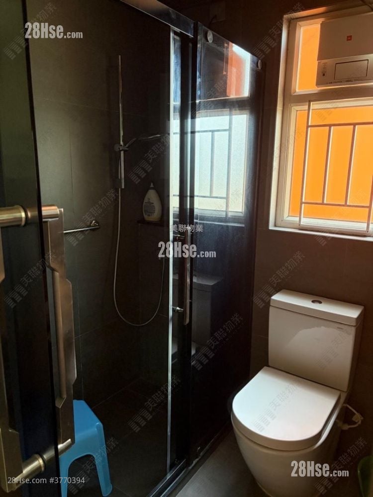 翠韵华庭 售盘 2 房 , 2 浴室 696 平方尺