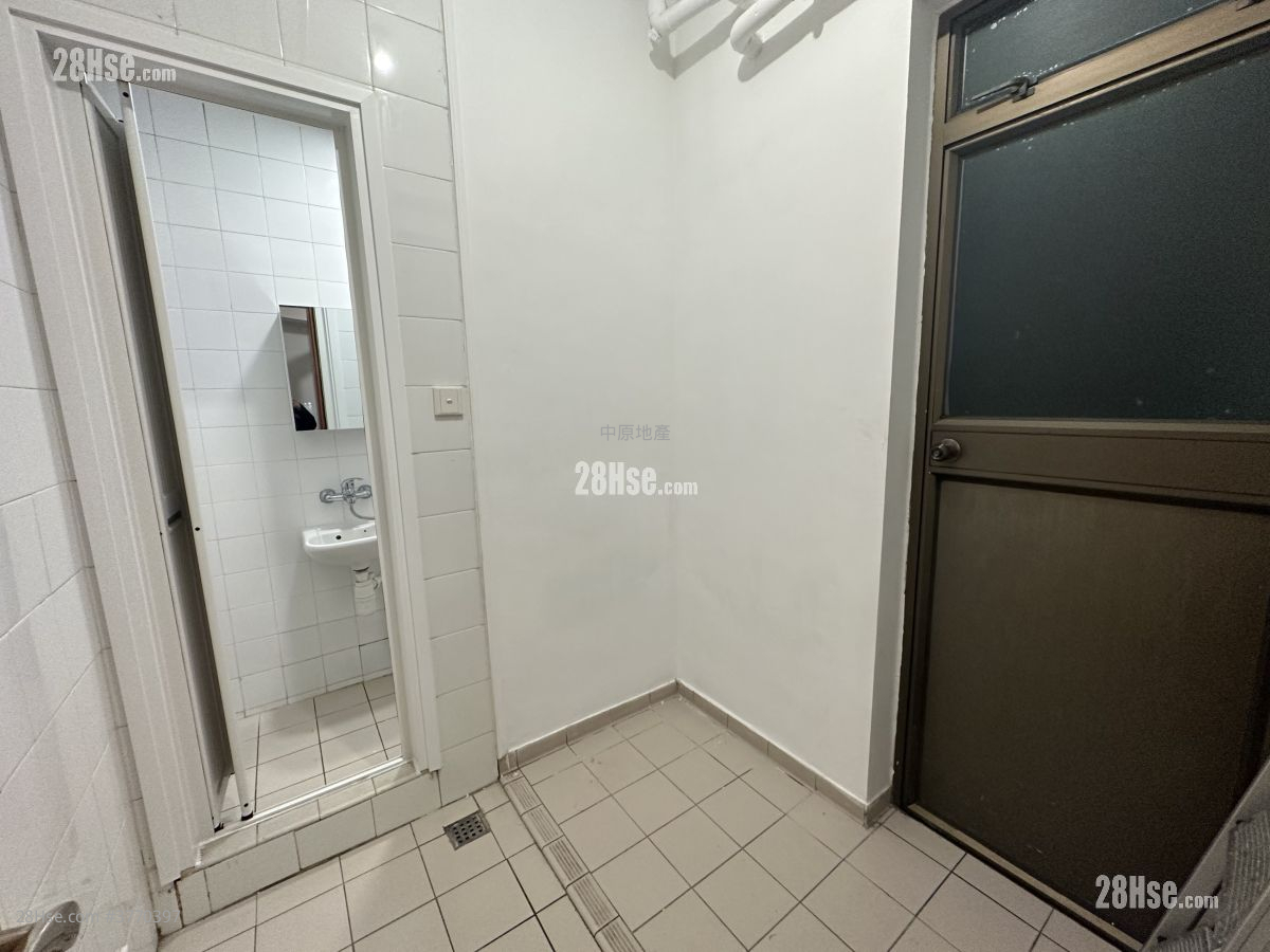 The Belcher's Sell 4 Bedrooms , 3 Bathrooms 1,263 ft²