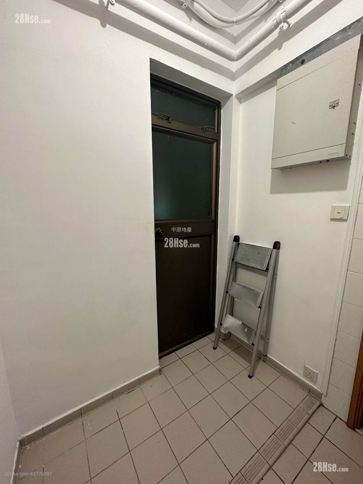 The Belcher's Sell 4 Bedrooms , 3 Bathrooms 1,263 ft²